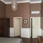 Relais Teatro Argentina Rome