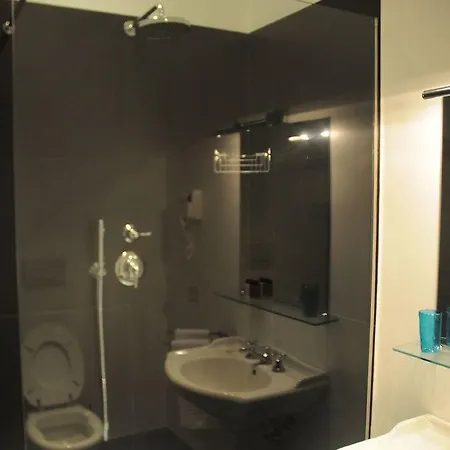 Relais Teatro Argentina Bed and Breakfast 2*