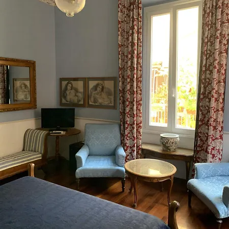 Relais Teatro Argentina Bed and Breakfast