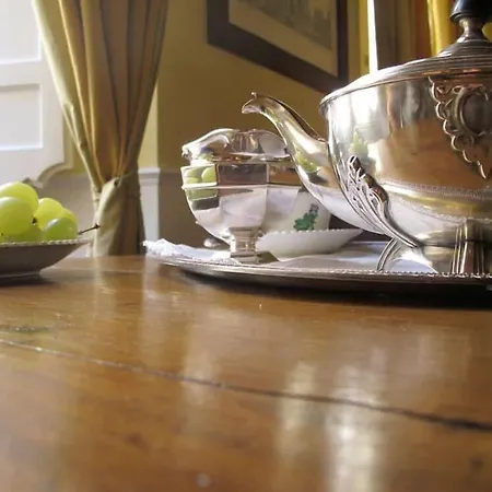 Relais Teatro Argentina Bed and Breakfast 2*
