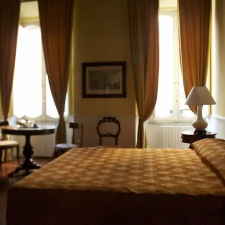 Relais Teatro Argentina 4*