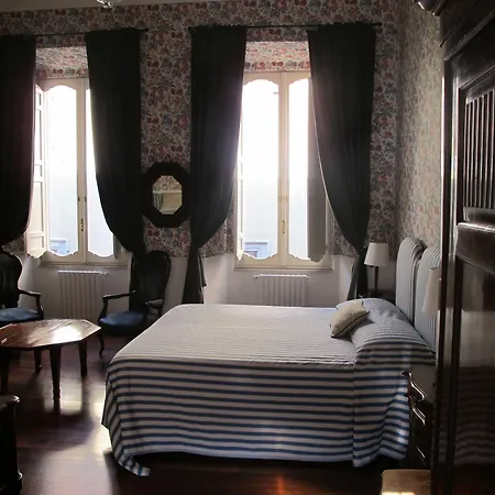 Relais Teatro Argentina 4* Rom